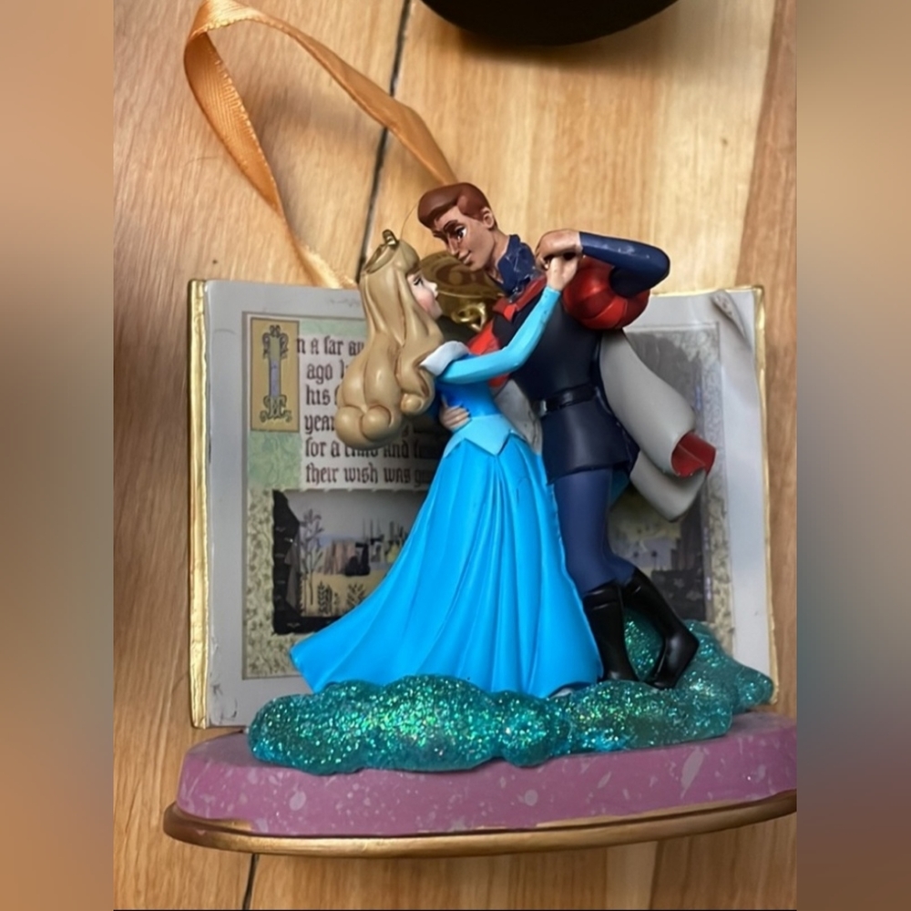 Disney sleeping beauty aurora Christmas ornament